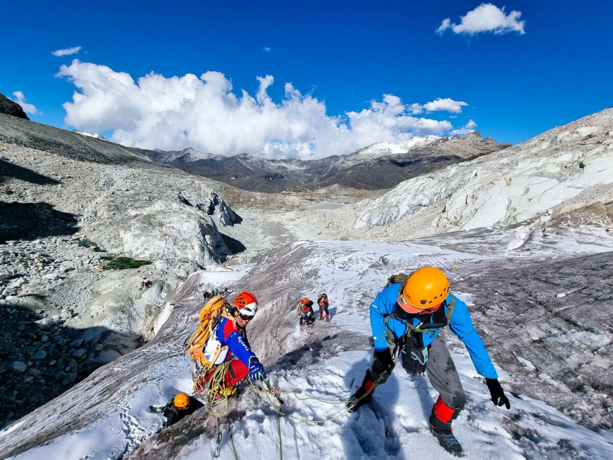 marcher sur un glacier