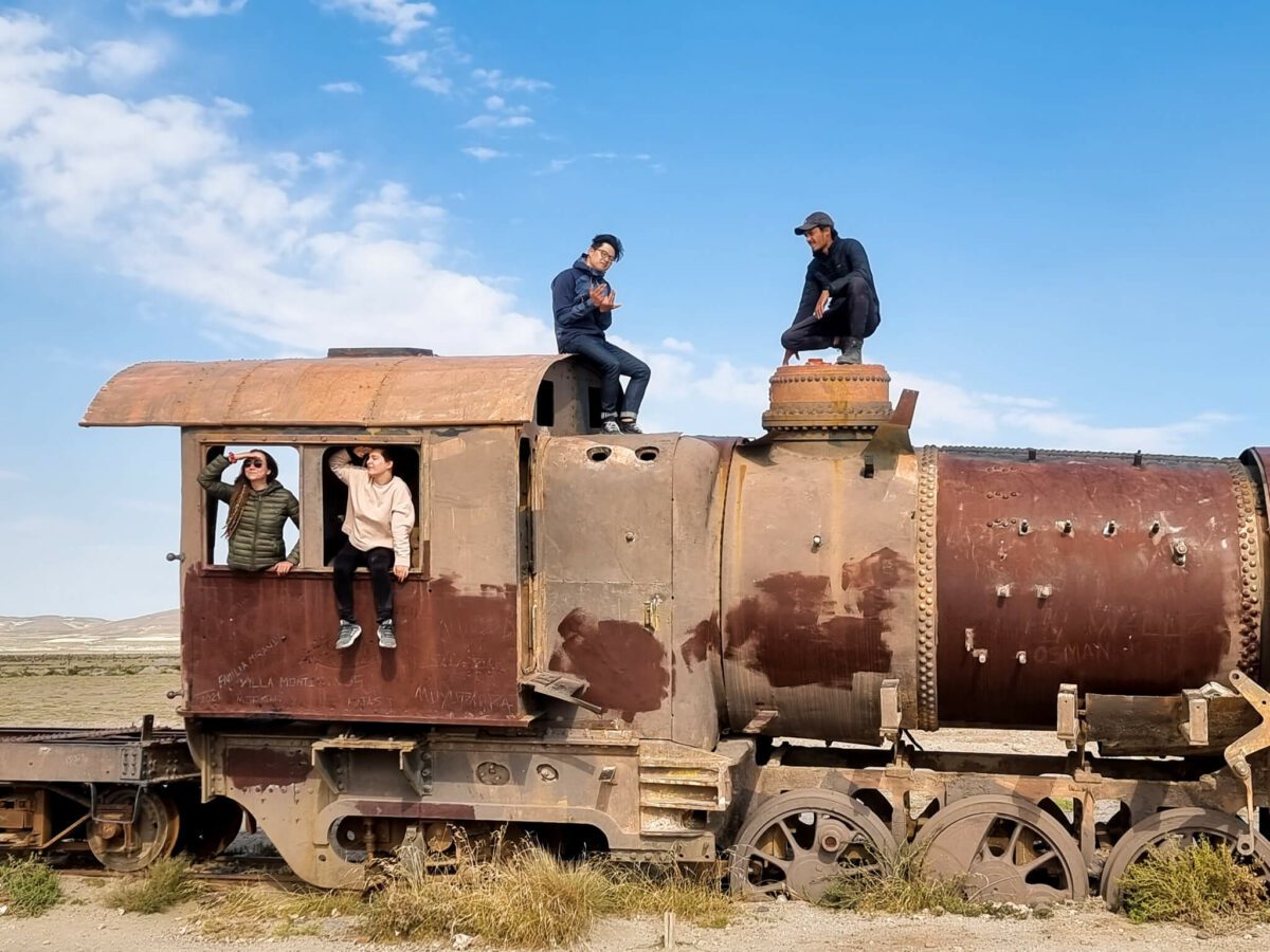 trains abandonnés salar d'uyuni