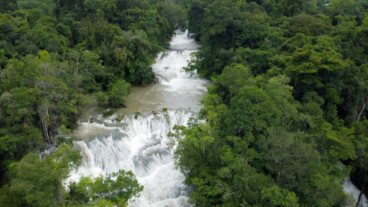 cascades robertos barrios