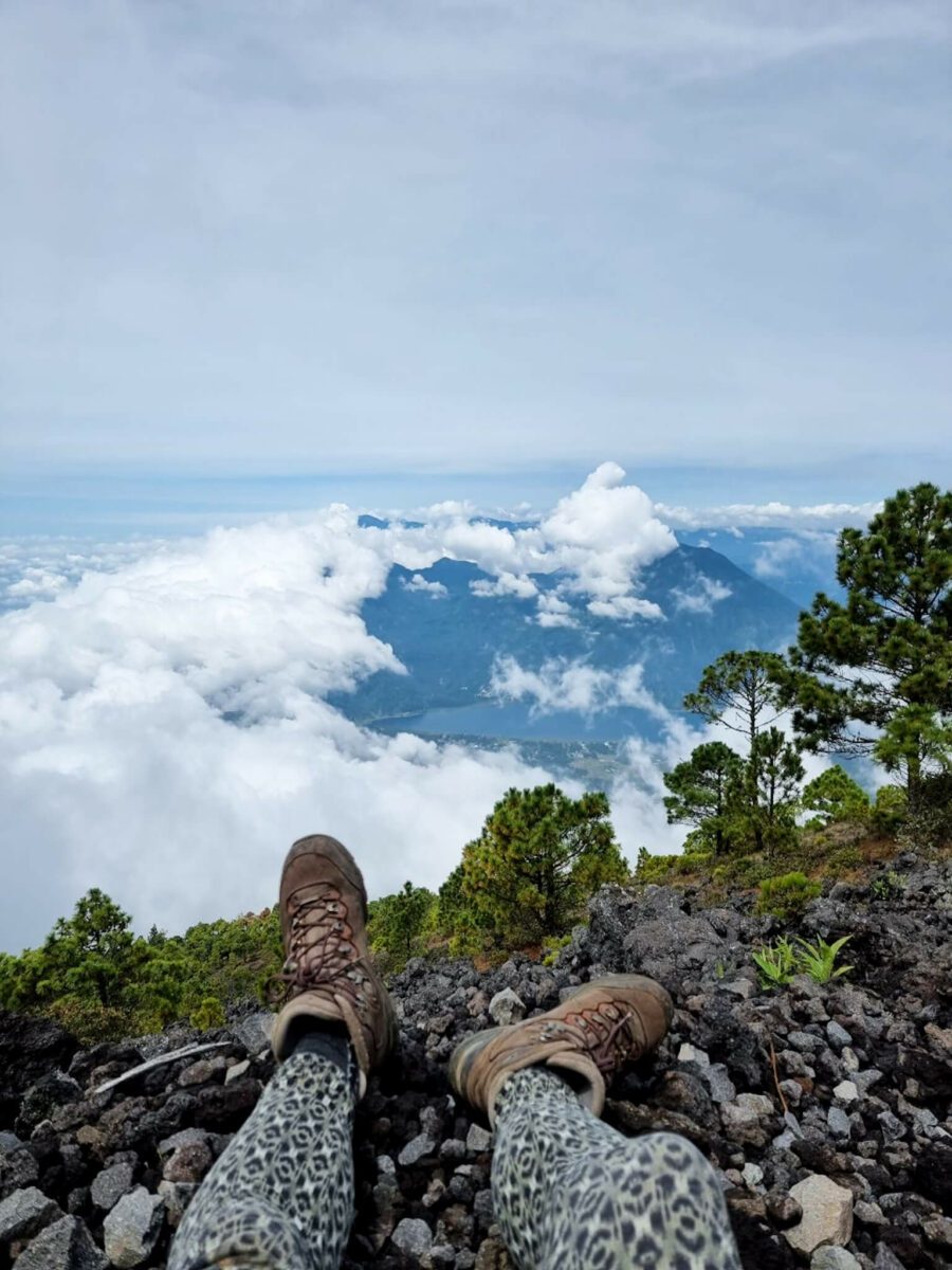 volcan atitlan guatemala