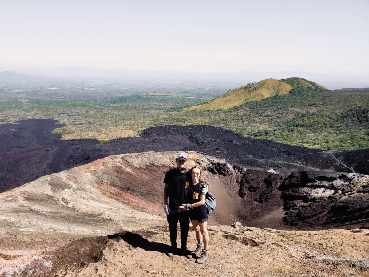 randonner volcan autour de leon
