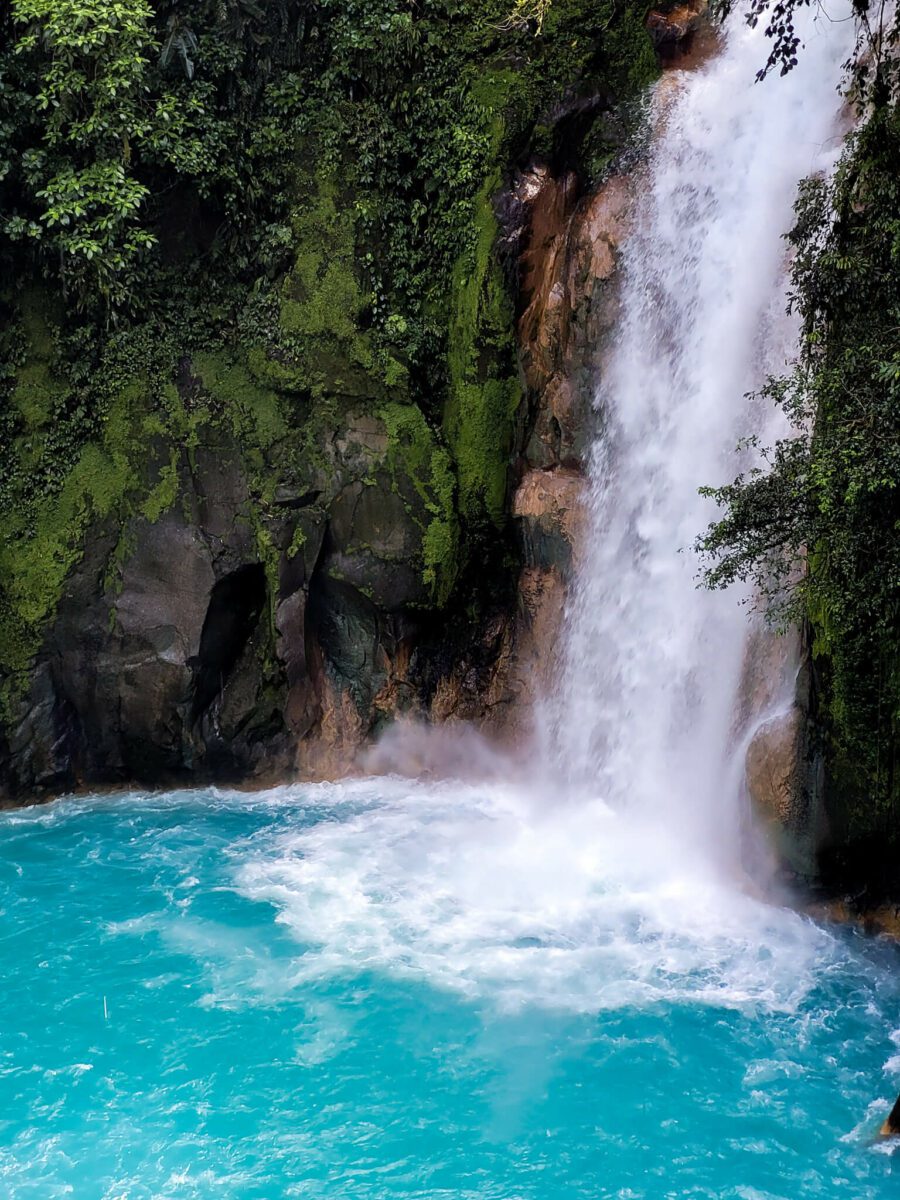 cascada rio celeste