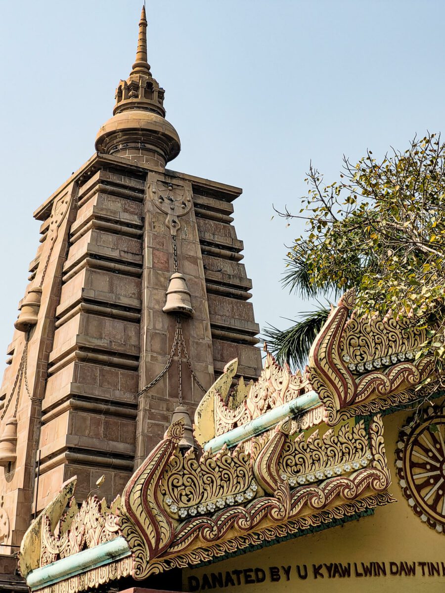 visiter temples varanasi