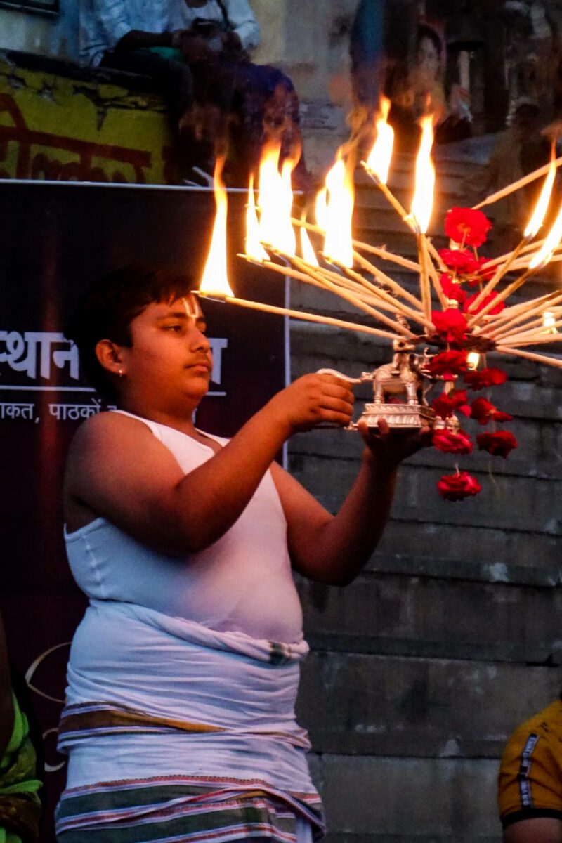 ceremonie de l'arti à pushkar
