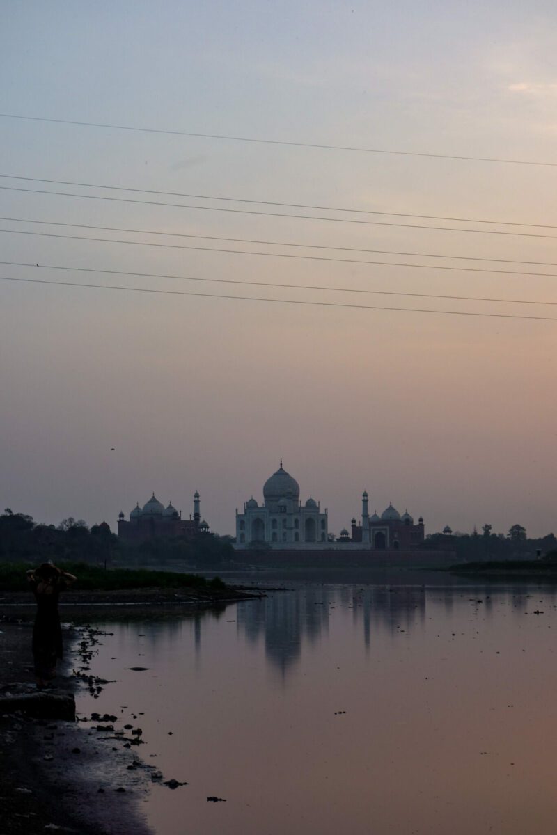 coucher de soleil sur le taj mahal
