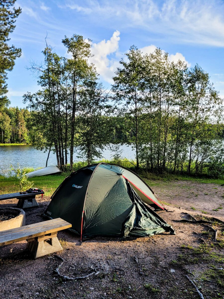camper en voyage a velo