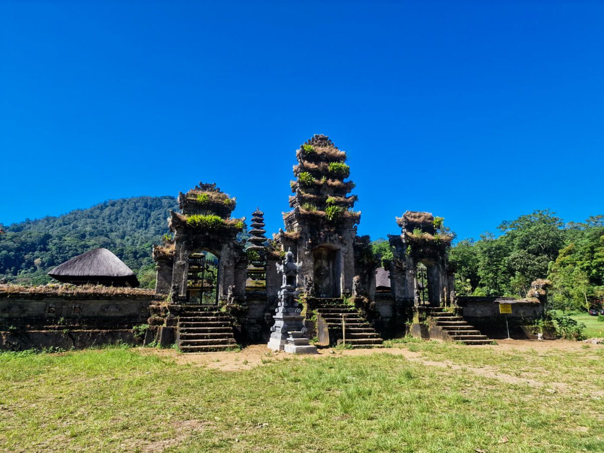 Temple Pura Ulun Danu Tamblingan bali