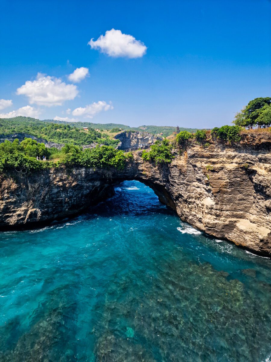 broken beach nusa penida