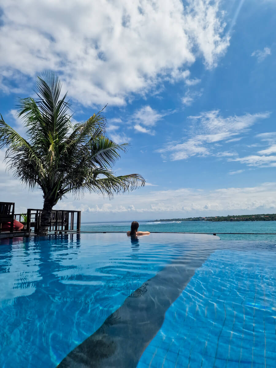 hotel nusa ceningan