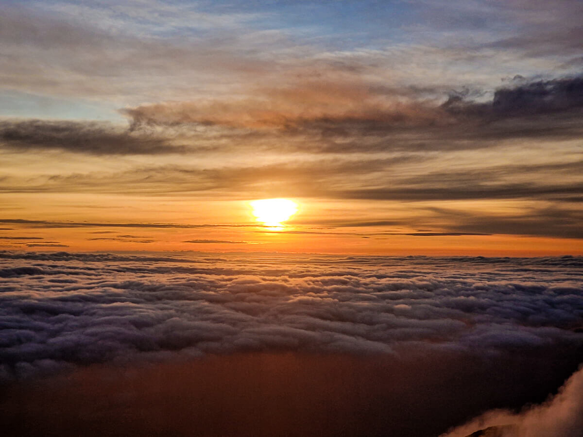 lever de soleil mont agung