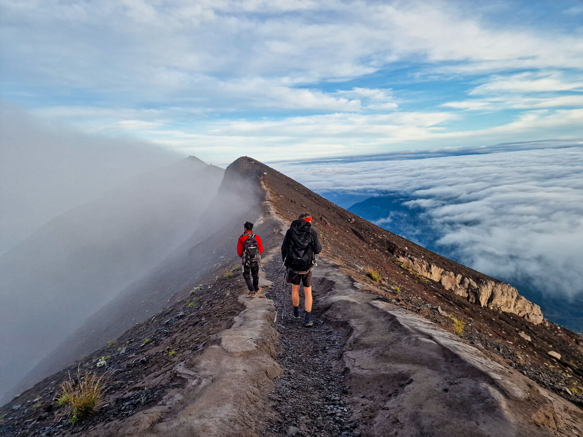 guide mont agung