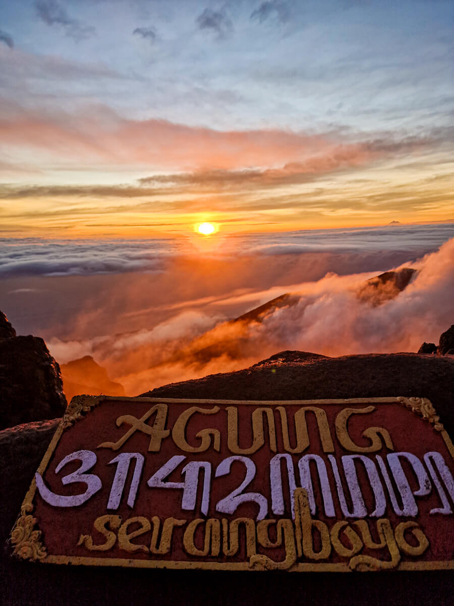 ascension du mont agung à bali