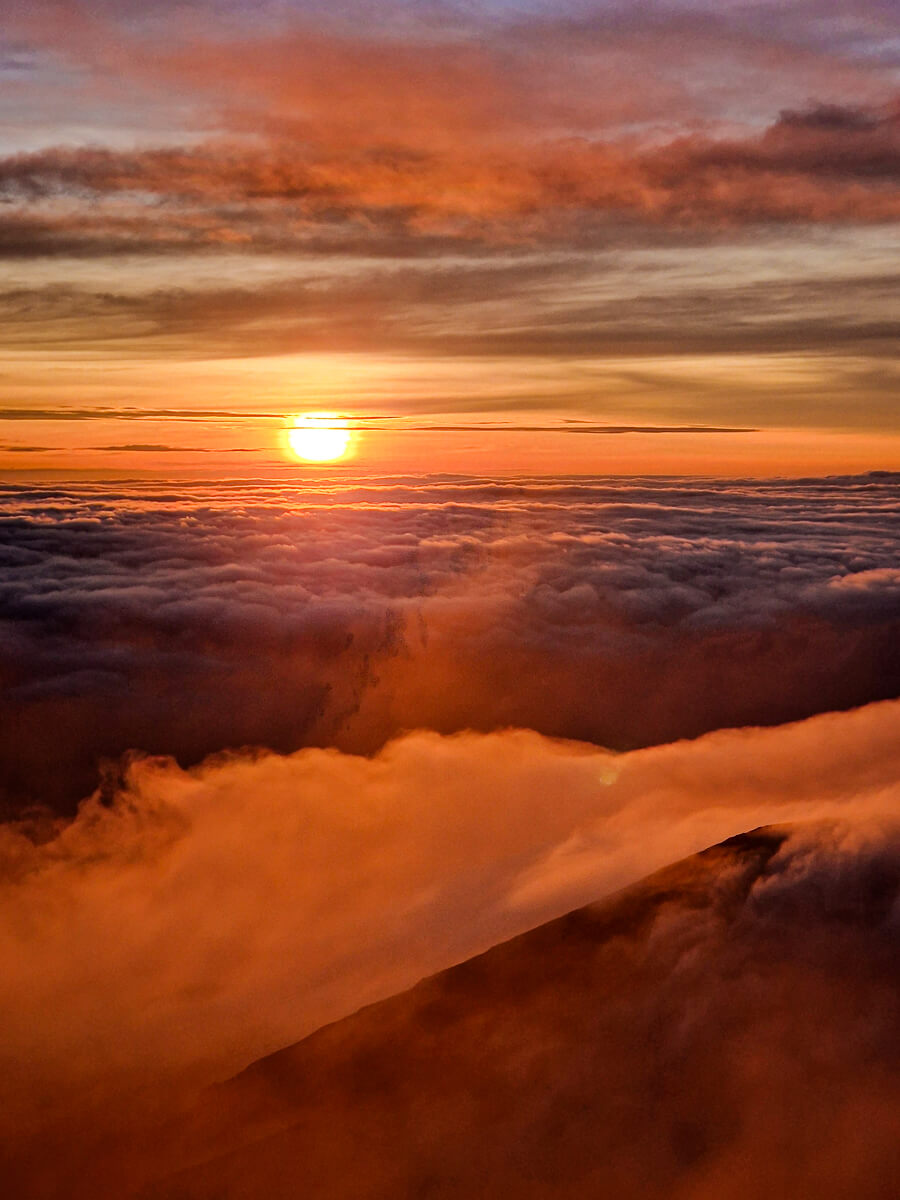 lever de soleil mont agung